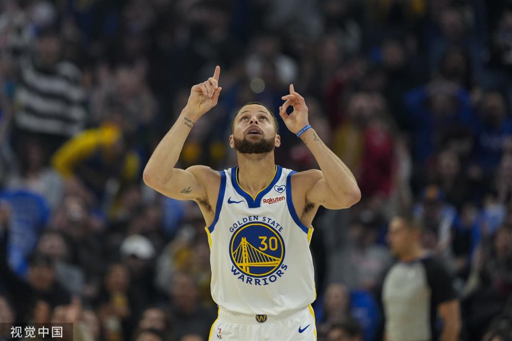 球队逐渐摆 球队逐渐摆